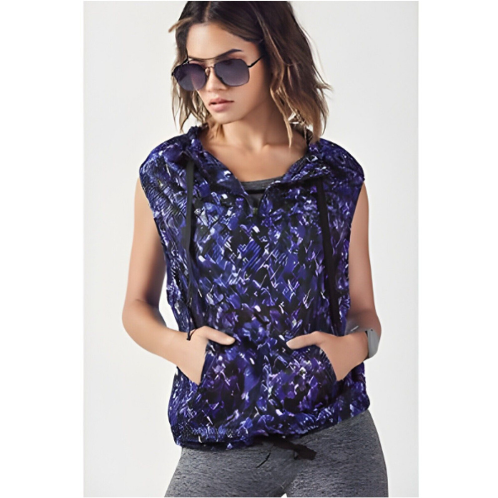 Fabletics Mesh Zip Damara Vest Camo Demi Lovato
